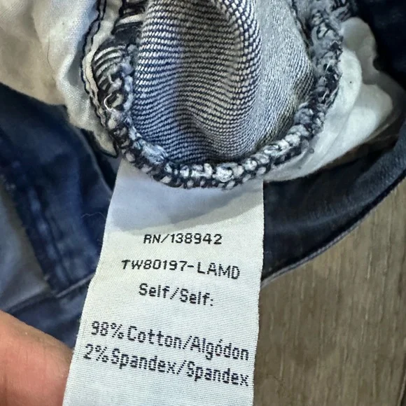 Twelve by ontwelfth Stylish Jean Shorts - Picture 10 of 11